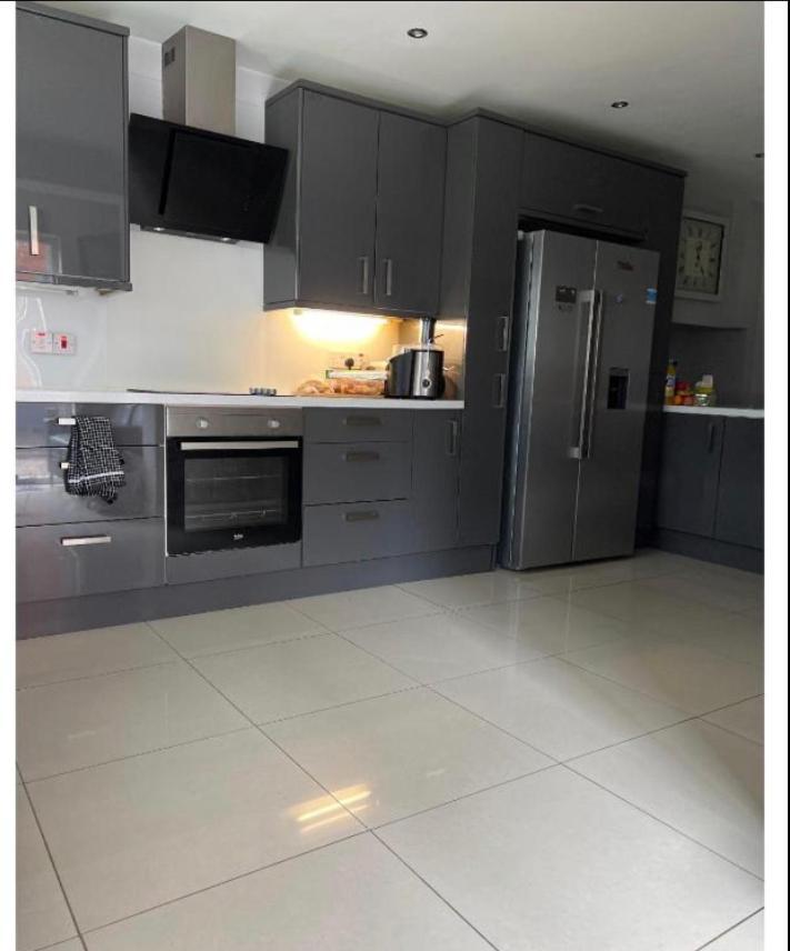Macs Belfast Single Bedroom Exterior photo
